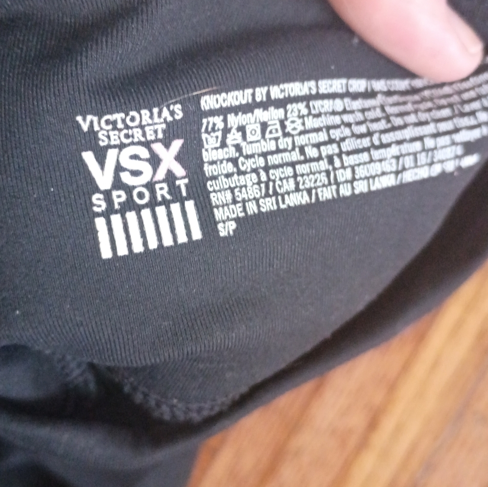 Victoria Secret Capris - Picture 7 of 7